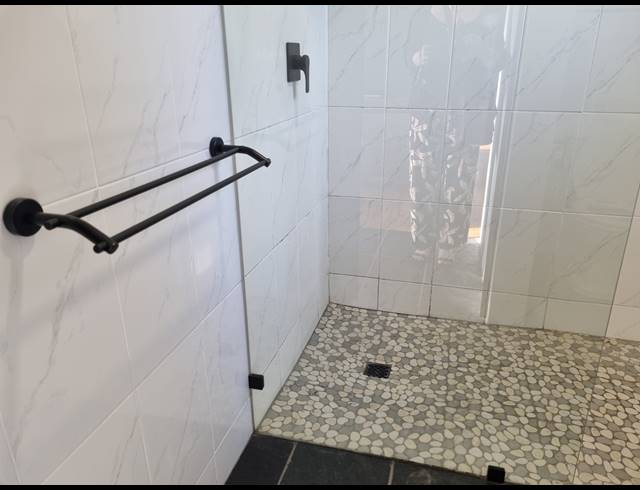 1 BEDROOM APARTMENT RENTED IN PARK HILL